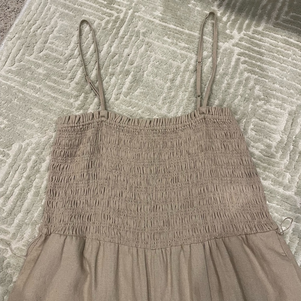 House of Harlow 1960 Beige Wide Leg Jumpsuit
0009 - Picture 2 of 6
